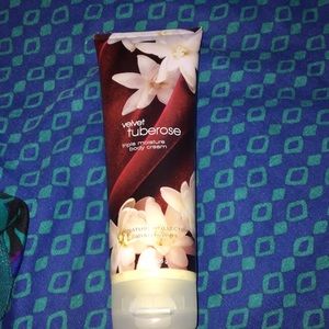 bath and body works velvet lotion